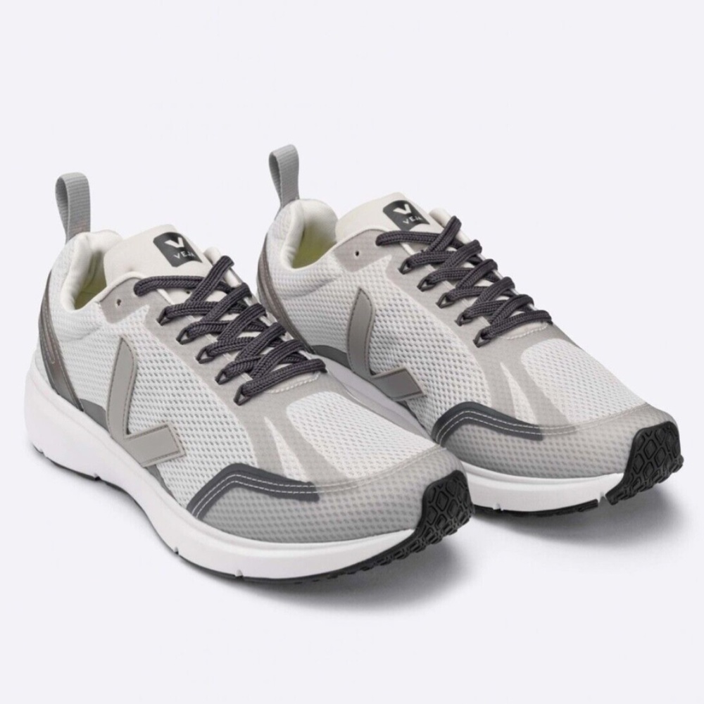 VEJA Condor 2 Alveomesh - Light Grey Oxford - MSRP $195.00 - US9 - NWT